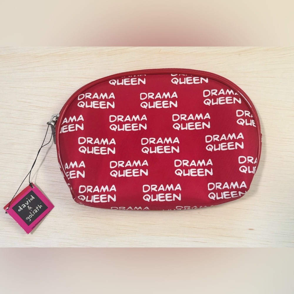 David & Goliath “Drama Queen” Cosmetic Bag – Red White by Sunny Hawaii